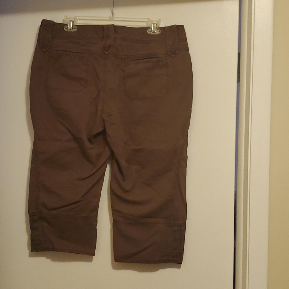 NWT: Mixit Cargo Capris - Picture 6 of 15